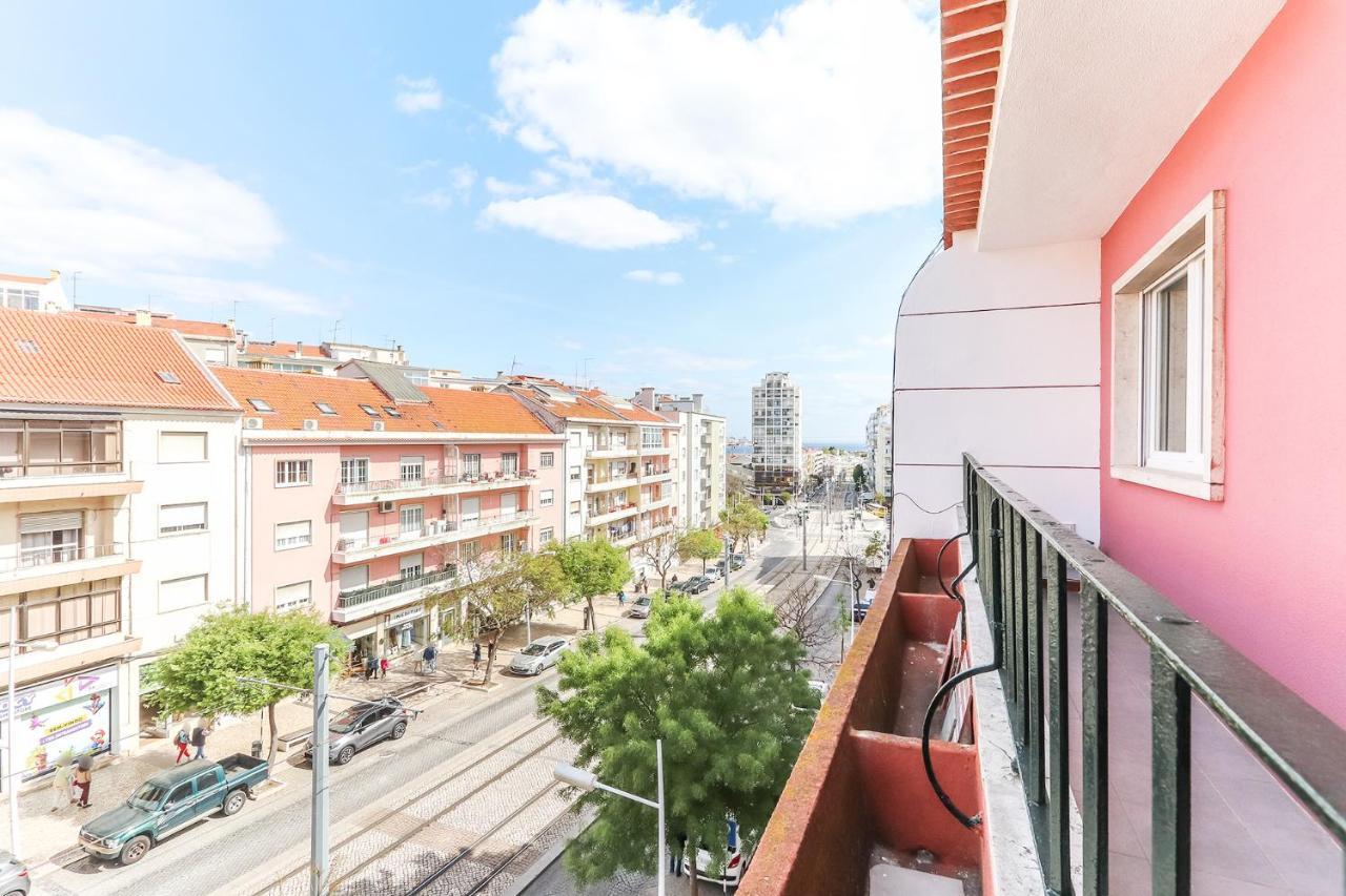 Vita Portucale ! Almada Balcony Екстериор снимка