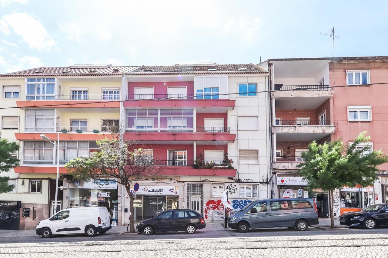 Vita Portucale ! Almada Balcony Екстериор снимка