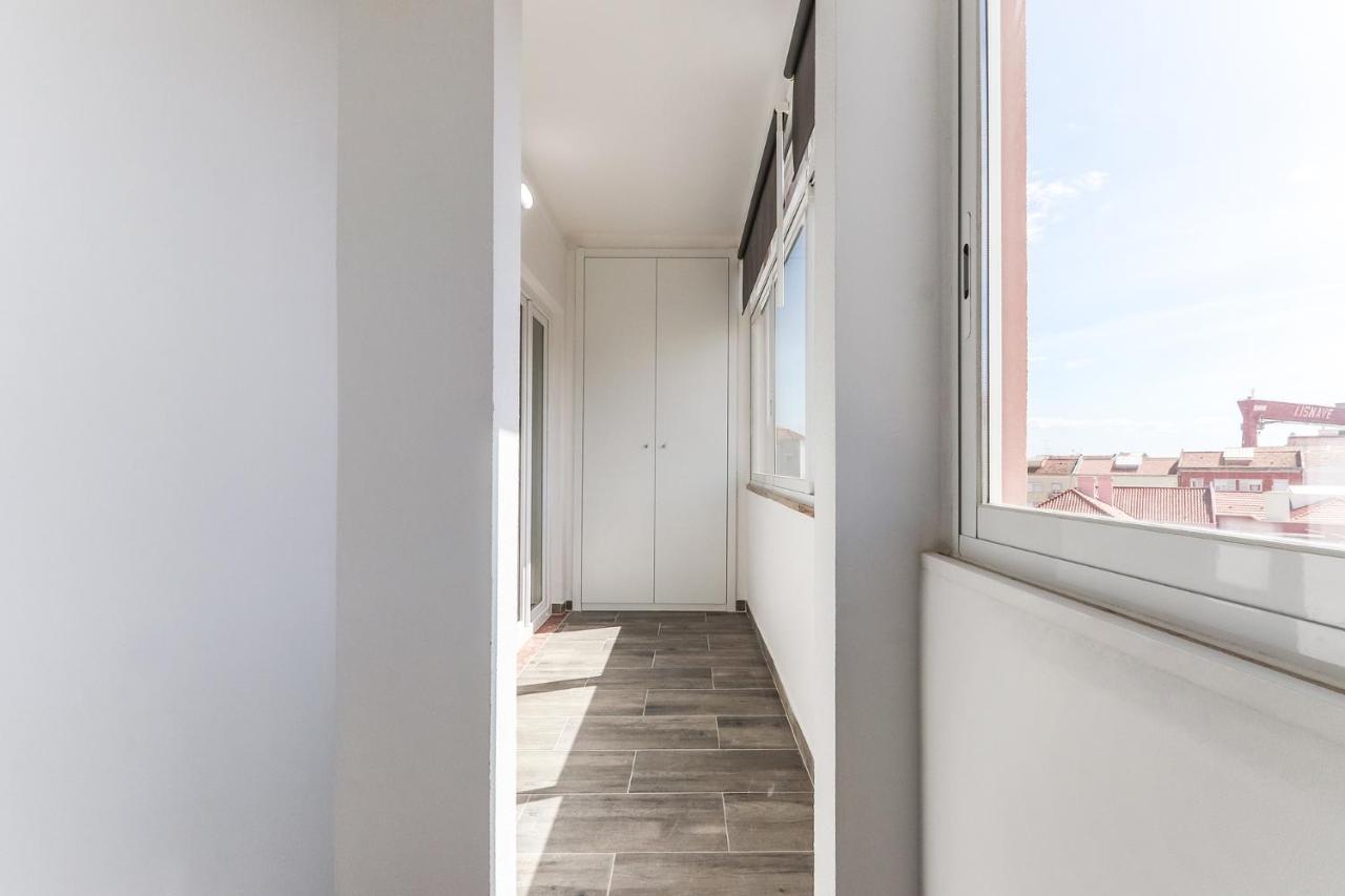 Vita Portucale ! Almada Balcony Екстериор снимка