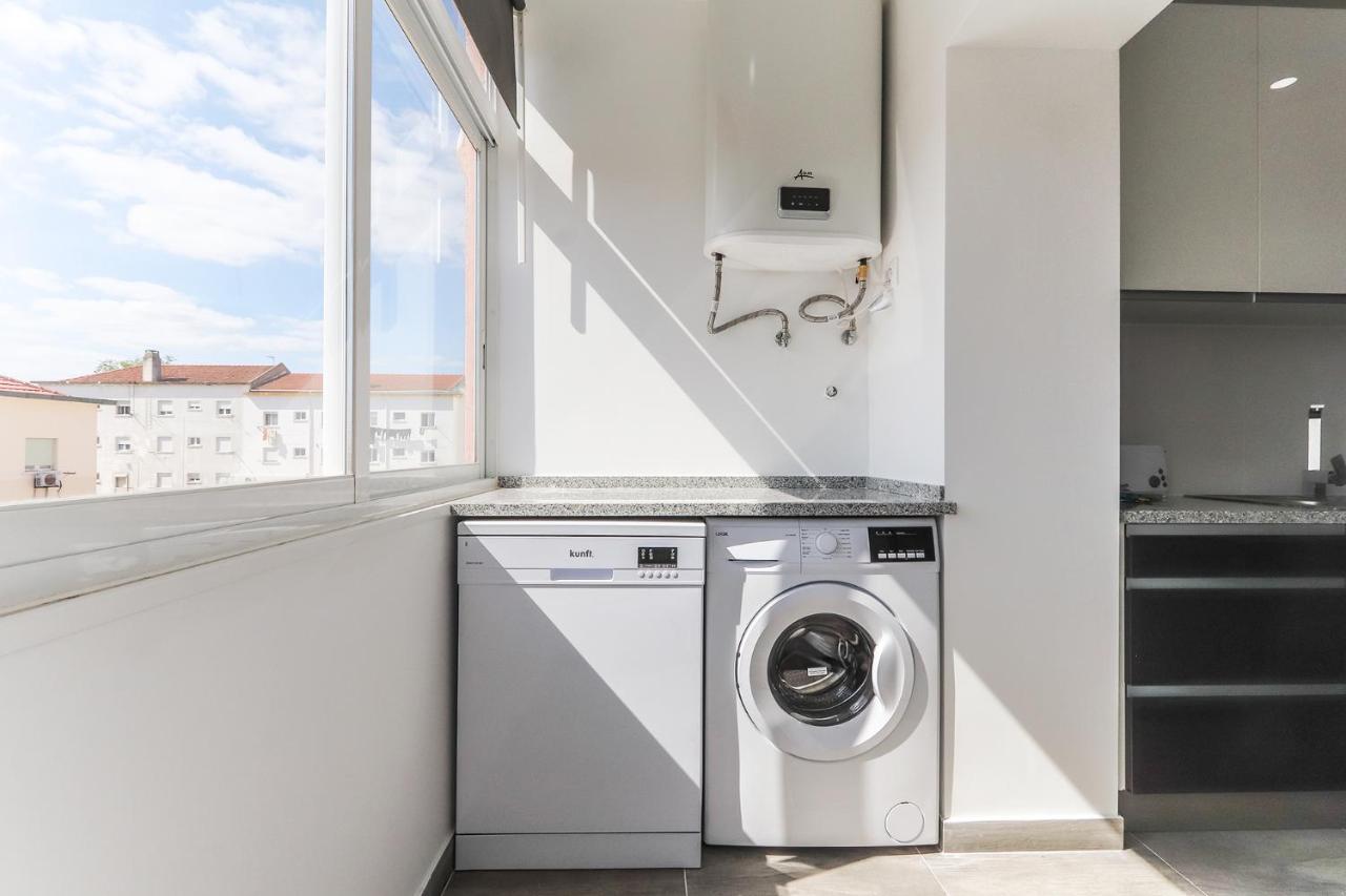 Vita Portucale ! Almada Balcony Екстериор снимка
