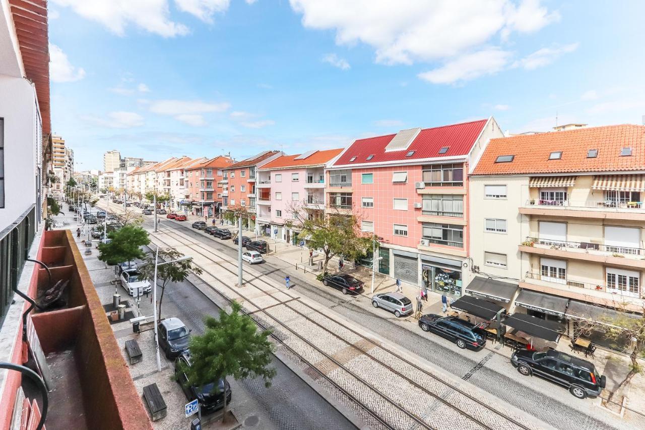Vita Portucale ! Almada Balcony Екстериор снимка